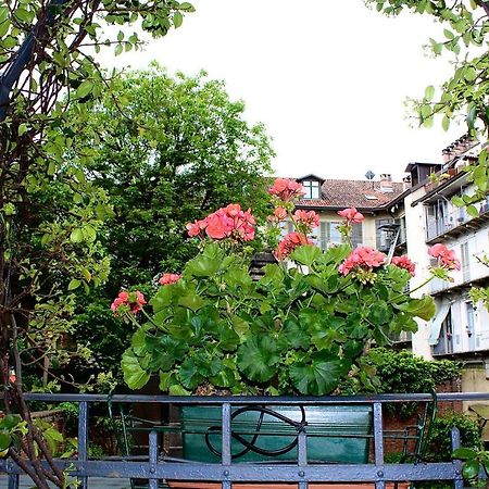 Exquisitely Renovated And Centrally Located Apartment With Free Parking Turin Luaran gambar