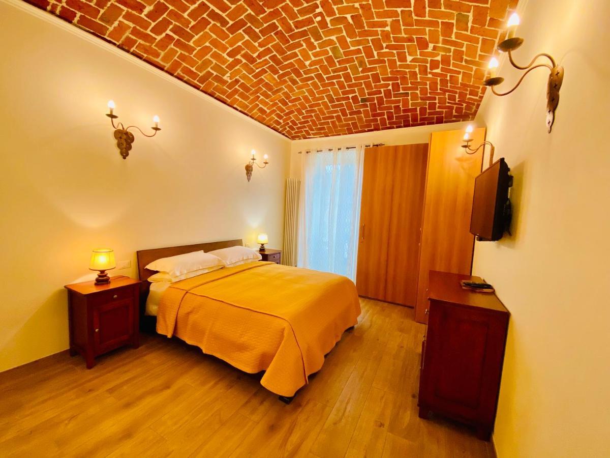 Exquisitely Renovated And Centrally Located Apartment With Free Parking Turin Luaran gambar