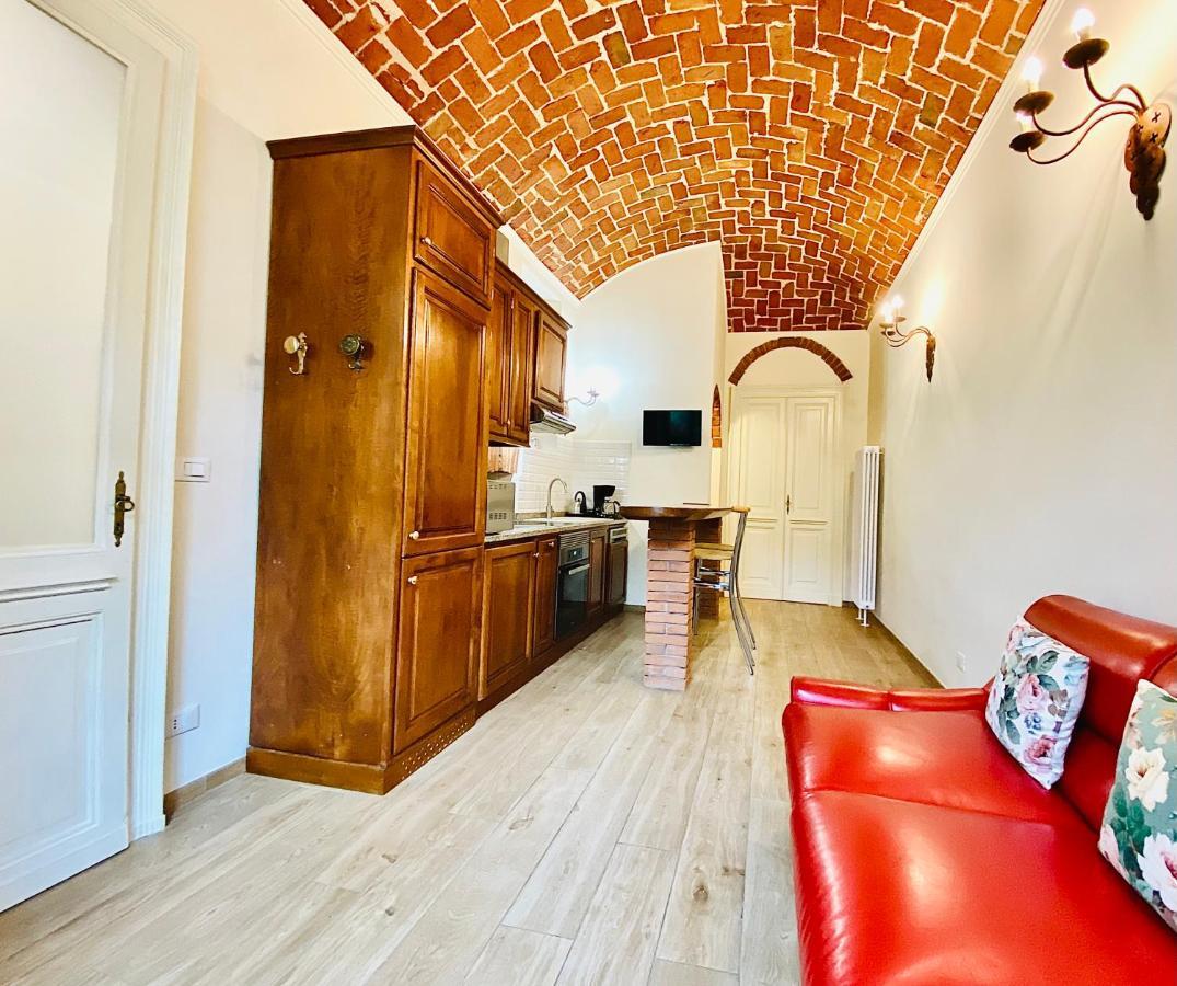 Exquisitely Renovated And Centrally Located Apartment With Free Parking Turin Luaran gambar